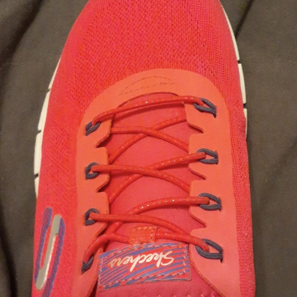 Skechers sneakers